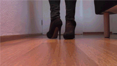 Isabella Tasci at YooGirls.com - Showing Item 81007
