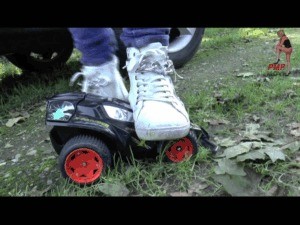 RC-Car gets flattened under Wheels and Sneakers