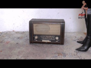 Old historical Radio crushed under merciless Boots 10 part 1/2