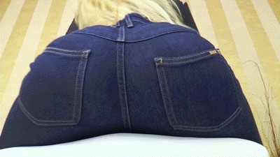 Hot ass in blue jeans - small version