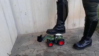 Sneakergirl Caro - Crushing Tractor with Boots