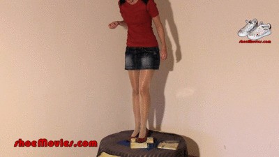 A young woman steps on a cookie jar 1 (0037)