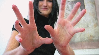Iwonas big hands