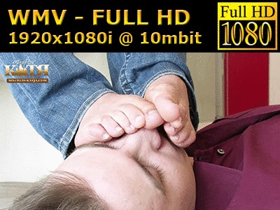 18-009 - He has to smell disgusting sweaty feet (WMV - FULL HD - High Definition)