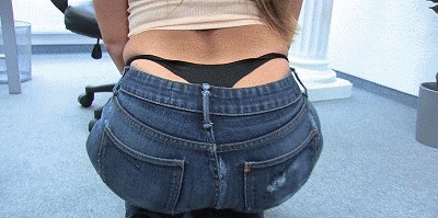 What a sexy jeans ass (Real Player)
