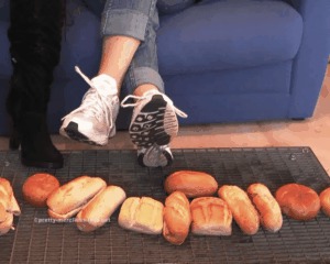 Breadrolls crushed into the Grid