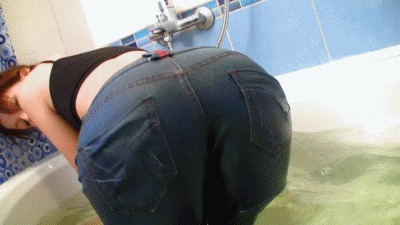 Sexy wet jeans ass
