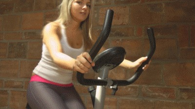 Jackie's Sweaty Workout Feet - (Full HD Version)