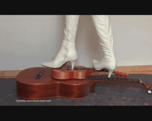 Two Guitars vs white Boots