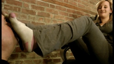 Jenni's Sweaty Feet Challenge - Extended Version - (Full HD 720p Version)