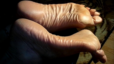 mature hardheels