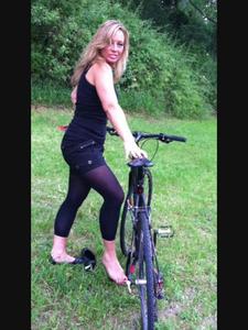 Füsse auf dem Fahrrad!