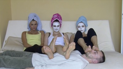 ff - FOOT REST FOR 3 BEAUTIES - HD 1280x720
